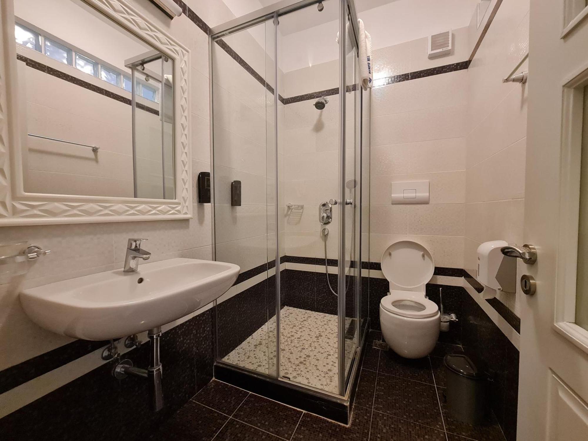 Holiday Apartments Влёра Экстерьер фото
